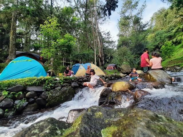 Tapian Ratu Camp Real Bukittinggi Dış mekan fotoğraf