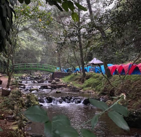 Tapian Ratu Camp Real Bukittinggi Dış mekan fotoğraf