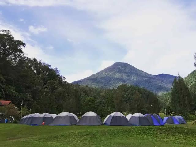 Tapian Ratu Camp Real Bukittinggi Dış mekan fotoğraf