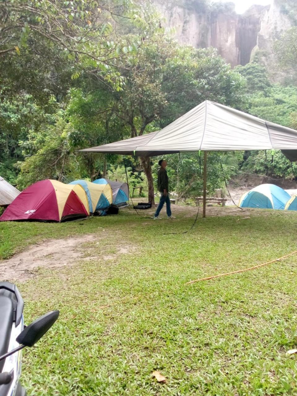 Tapian Ratu Camp Real Bukittinggi Dış mekan fotoğraf