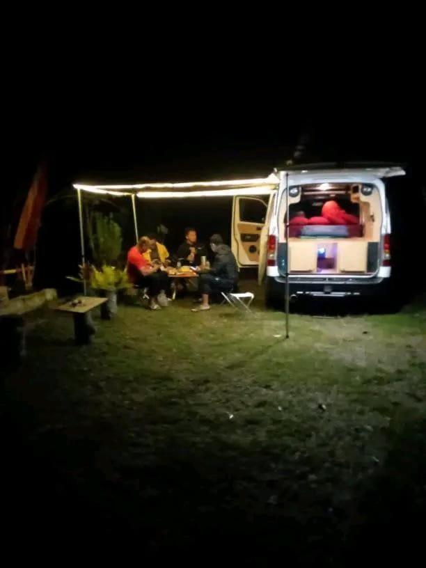 Tapian Ratu Camp Real Bukittinggi Dış mekan fotoğraf